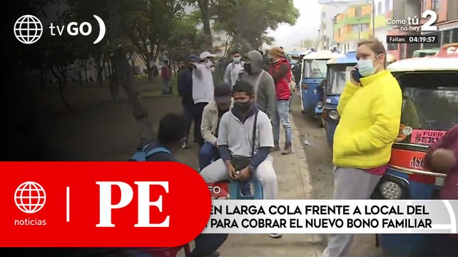 Beneficiarios hacen larga cola para cobrar Bono Familiar | Primera Edición