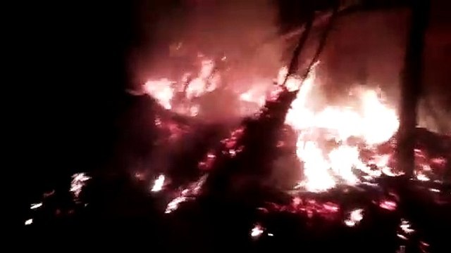 अज्ञात कारणों से लगी आग, नकदी सहित काफी सामान हुआ राख