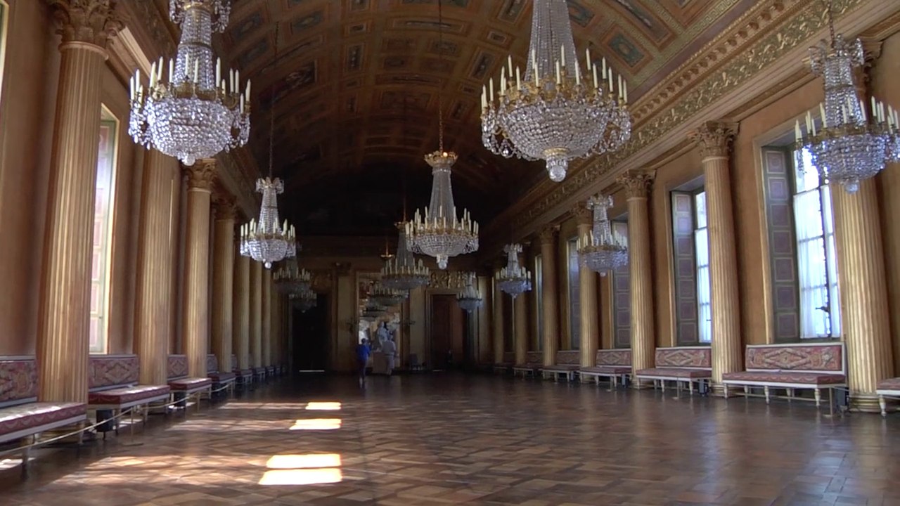 Les Clubs de la Réussite - Le Palais de Compiègne