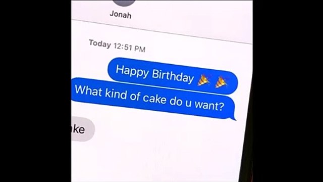 Tu veux quoi comme gâteau d'anniversaire... Blague énorme