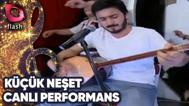 KÜÇÜK NEŞET'TEN MUHTEŞEM CANLI PERFORMANS! | 01 Eylül 2014
