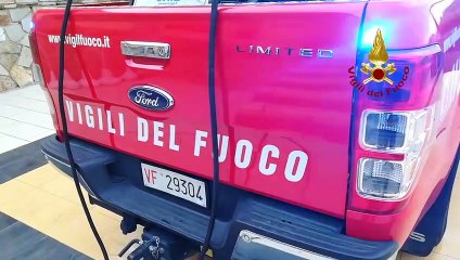 Castelsardo (SS) - Incendio in magazziono vicino villaggio turistico a Lu Bagnu (23.12.20)