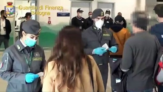 Bologna - Oltre un chilo di metanfetamina in valigia sequestro in aeroporto (23.12.20)