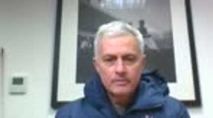 Video herunterladen: League Cup - Mourinho agacé par Dele Alli