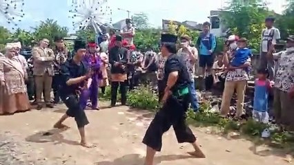 Palang Pintu Betawi JAKARTA TRIBE WEDDING TRADITION