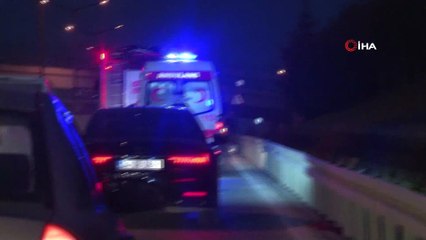 - Minibüs, emniyet şeridinde hafriyat kamyonuna çarptı: 3 yaralı