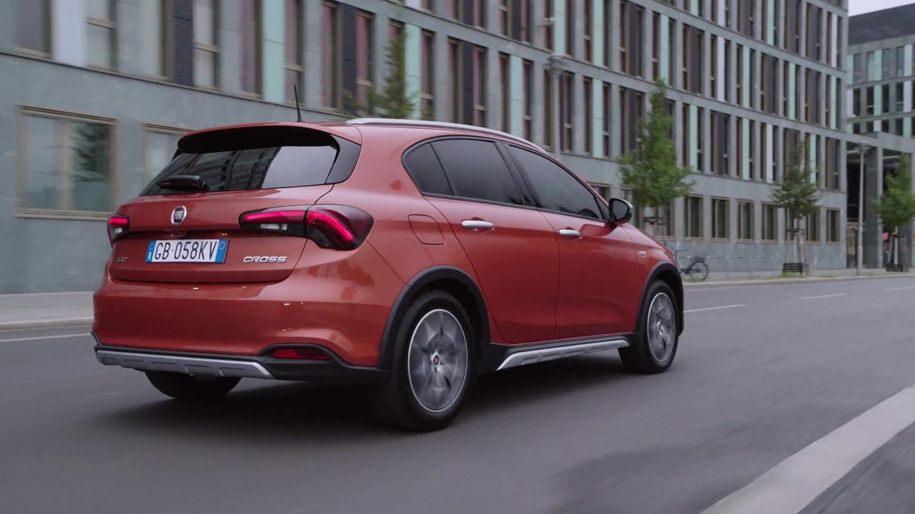 Fiat Tipo Cross Trailer