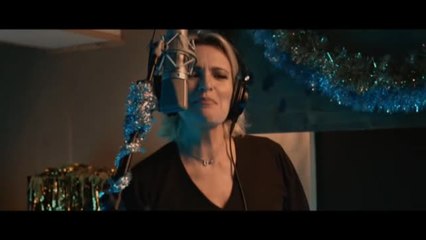 Villancico solidario de Ainhoa Arteta y Joe Crepúsculo