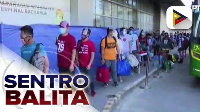 Mga pasahero sa PITX, dagsa pa rin kahit bisperas na ng Pasko; pagsusuri sa travel requirements ng mga pasahero, mahigpit