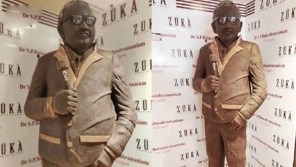SP Balasubrahmanyam's Chocolate Statue In Puducherry ఎస్పీ బాలుకు అరుదైన గౌరవం...!!