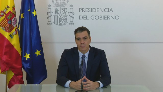 Sánchez agradece a las Fuerzas Armadas su labor leal y callada al servicio de democracia