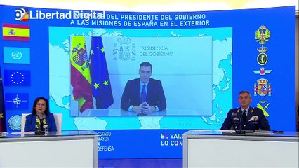 Скачать видео: Sánchez agradece por Navidad a Fuerzas Armadas su 