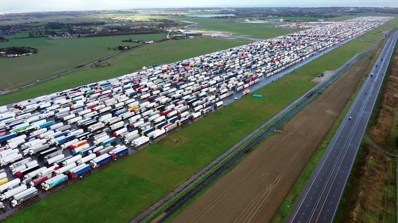 Weihnachten im Lkw für Brummifahrer in Dover