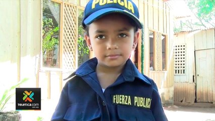 tn7-policias-cumplieron-sueño-de-niña-24122