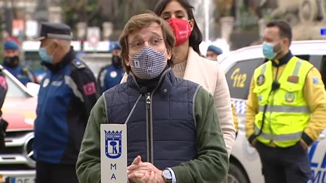 Almeida dice que solo en Galapagar se va a debatir esta noche sobre monarquía o república