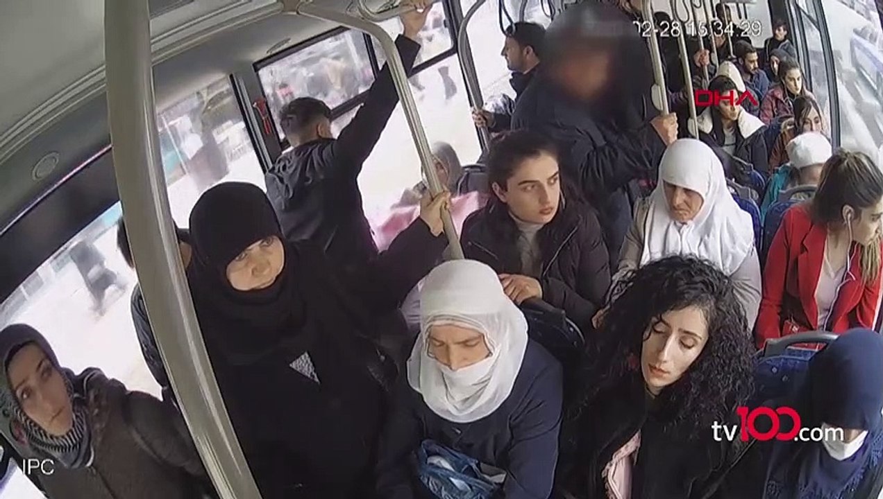 Halk otobüsünde rezalet! Herkesin içinde taciz etti
