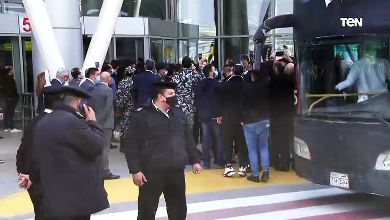 وسط أستقبال جماهيري .. استقبال حافل للبطل العالمي "بيج رامي" بعد عودته إلى مصر