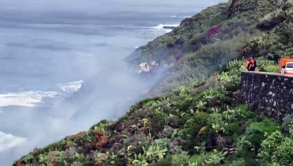Apagan un conato de incendio originado en la costa de Tacoronte