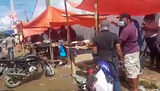 Vendedores de cerdo asado dicen han tenido buenas ventas