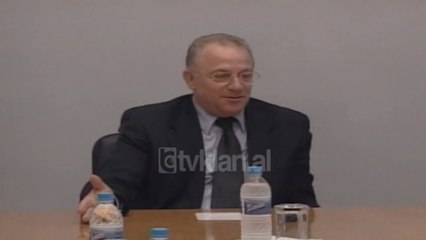 Ndryshime te reja ne qeverine Meta (8 Nentor 2000)