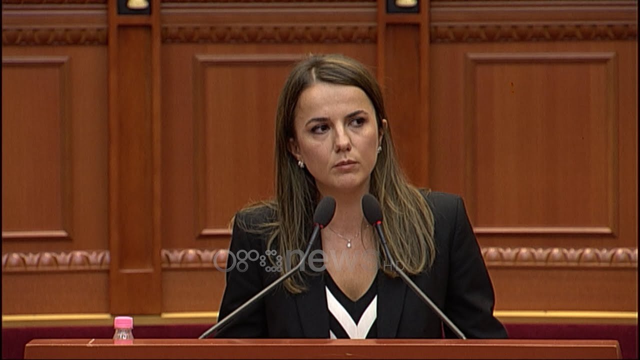 Shpërthen Rudina Hajdari: Ndaleni këtë seancë të turpshme që po u bëni shqiptarëve