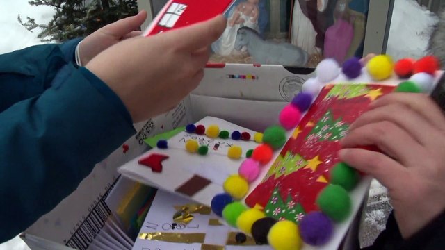 Des centaines de cartes distribuées aux aînés esseulés