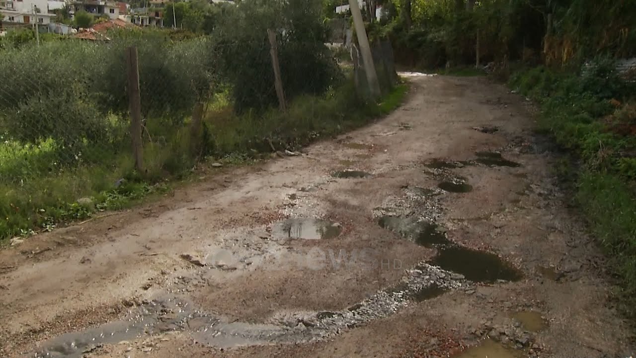 Ora News - Në mes të Tiranës dhe baltës, banorët e rrugës “Neço Muko”: Kujtohen vetëm në fushatë