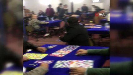 Tavuk çiftliğindeki kumara jandarma baskını kamerada