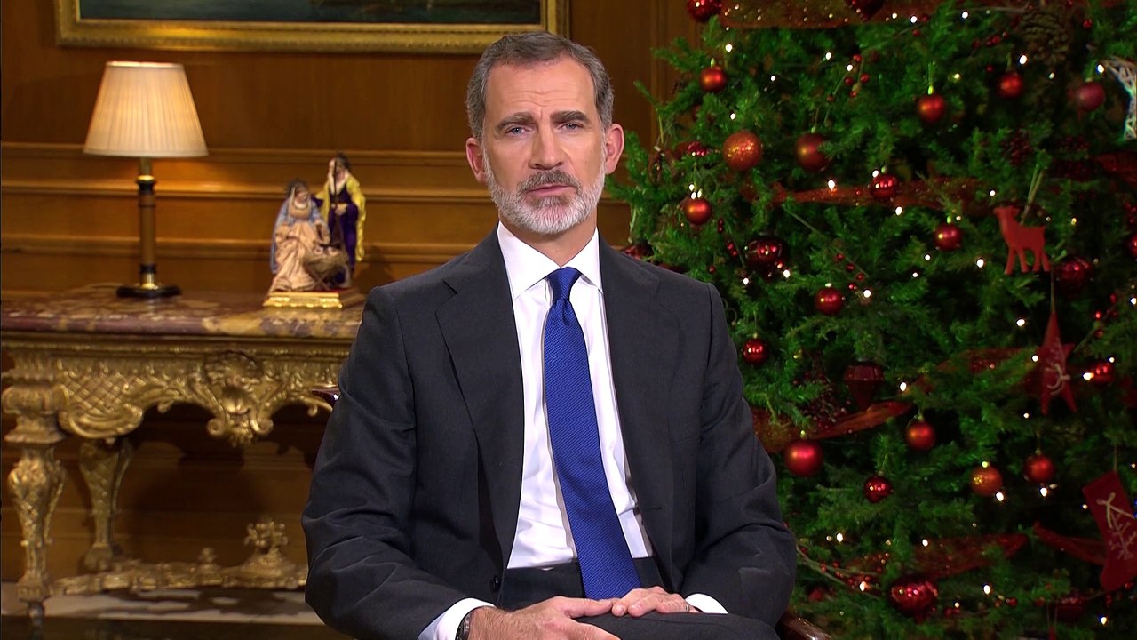 Felipe VI se desmarca de su padre y apela a la Constitución
