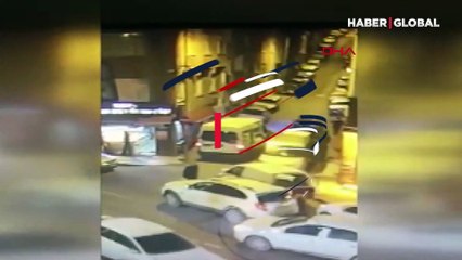Bayrampaşa'da dehşet anları kamerada: Öldürdükleri kişiyi battaniye ile böyle taşıdılar