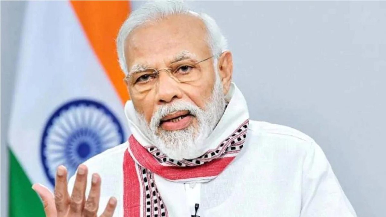 Modi slams Bengal govt at PM-KISAN event