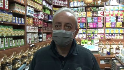 Yılbaşı öncesi Üsküdar Balıkçılar Çarşısı'nda korona denetimi