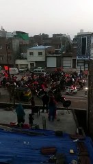 नारेबाजी को लेकर हिंदूवादी संगठनों पर हुआ पथराव, तनाव के चलते भारी पुलिस बल किया गया तैनात