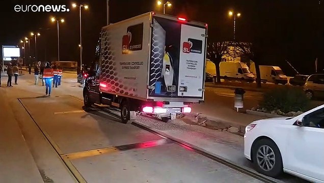 Στην Ελλάδα έφτασαν τα πρώτα εμβόλια της Pfizer/BioNTech