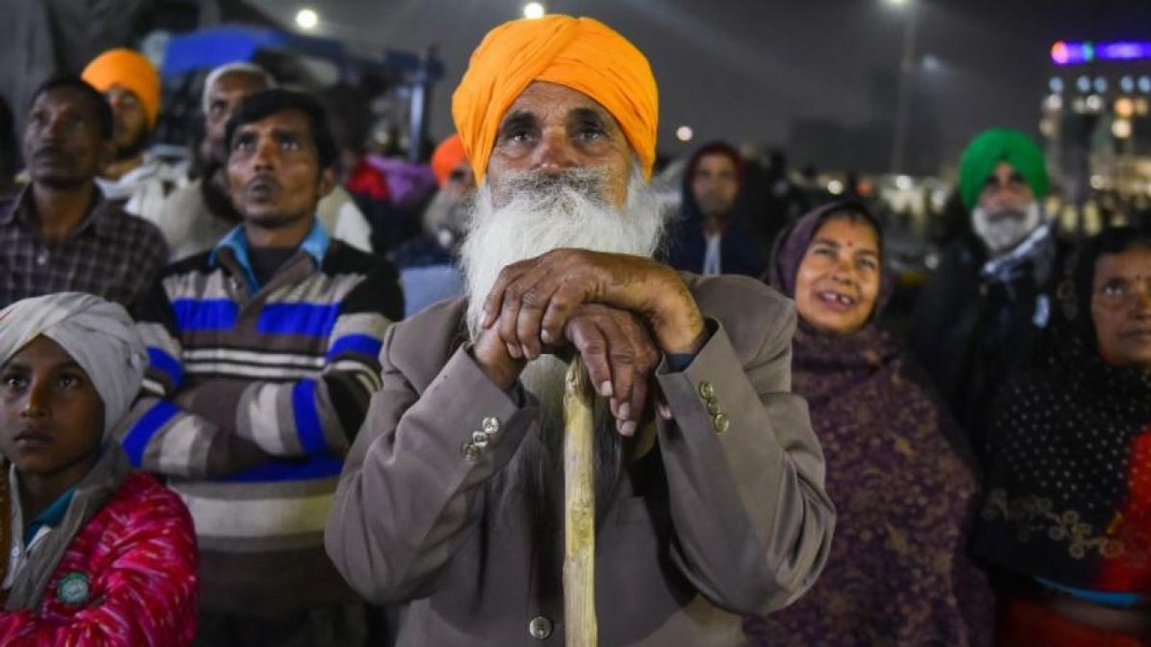 Farmer unions to again meet today on govt's tal...