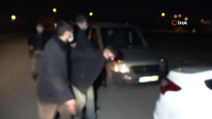 Bursa'da sıcak dakikalar...Bursa polisi kısıtlamaya uymayanları böyle kovaladı