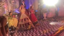 Gauahar Khan Jhalla Wallah Dance At RECEPTION PARTY | FilmiBeat