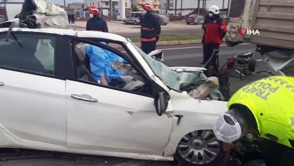 Tıra ok gibi saplanan otomobilde hayatını kaybeden sürücünün kimliği belli oldu