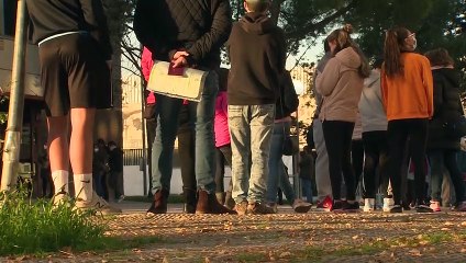 Los casos de la cepa británica y la vacunación protagonizan el debate político