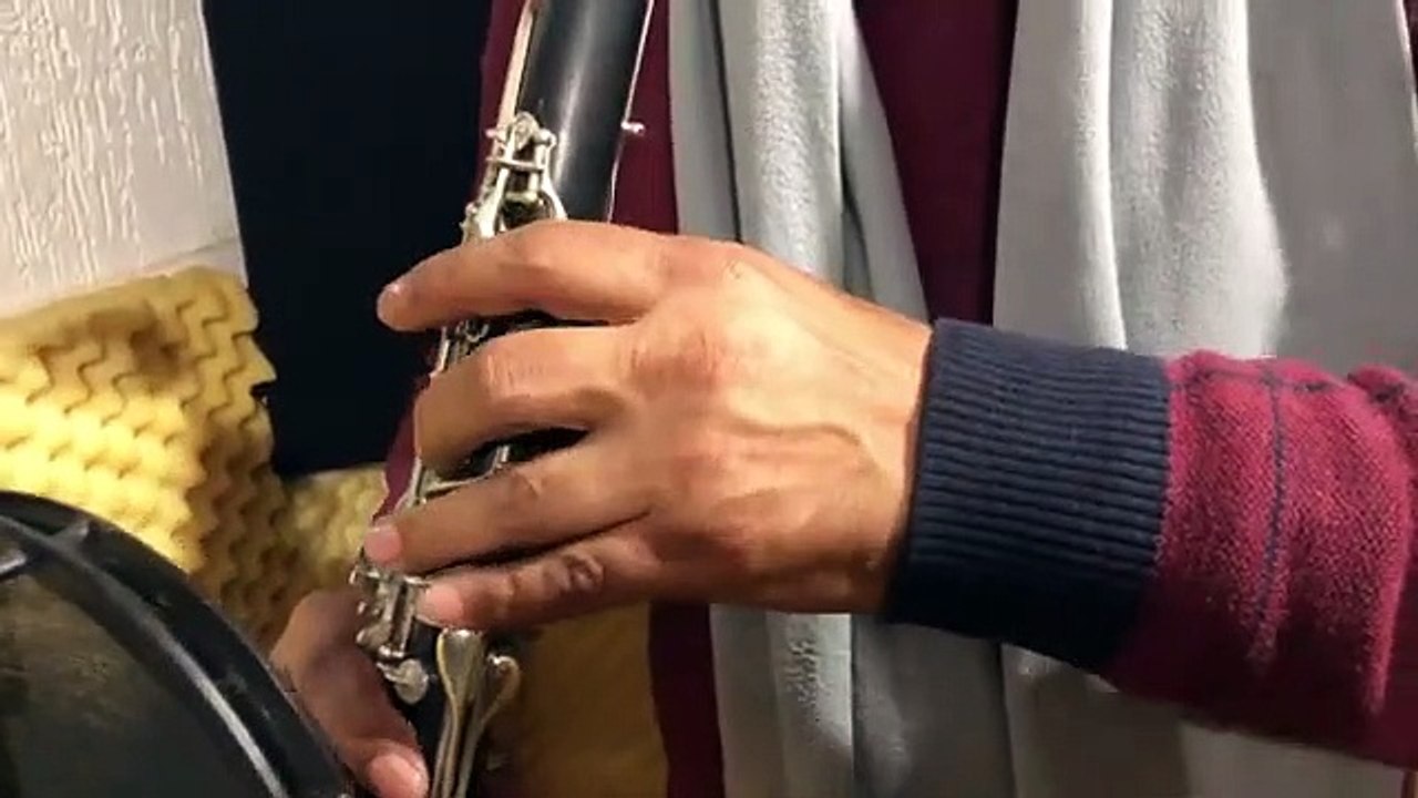 SHABAN ÇELA KUR PATA NJE LULE TE BUKUR. PERSHENDESIM GJITH FANSAT E MUZIKES POPULLORE
