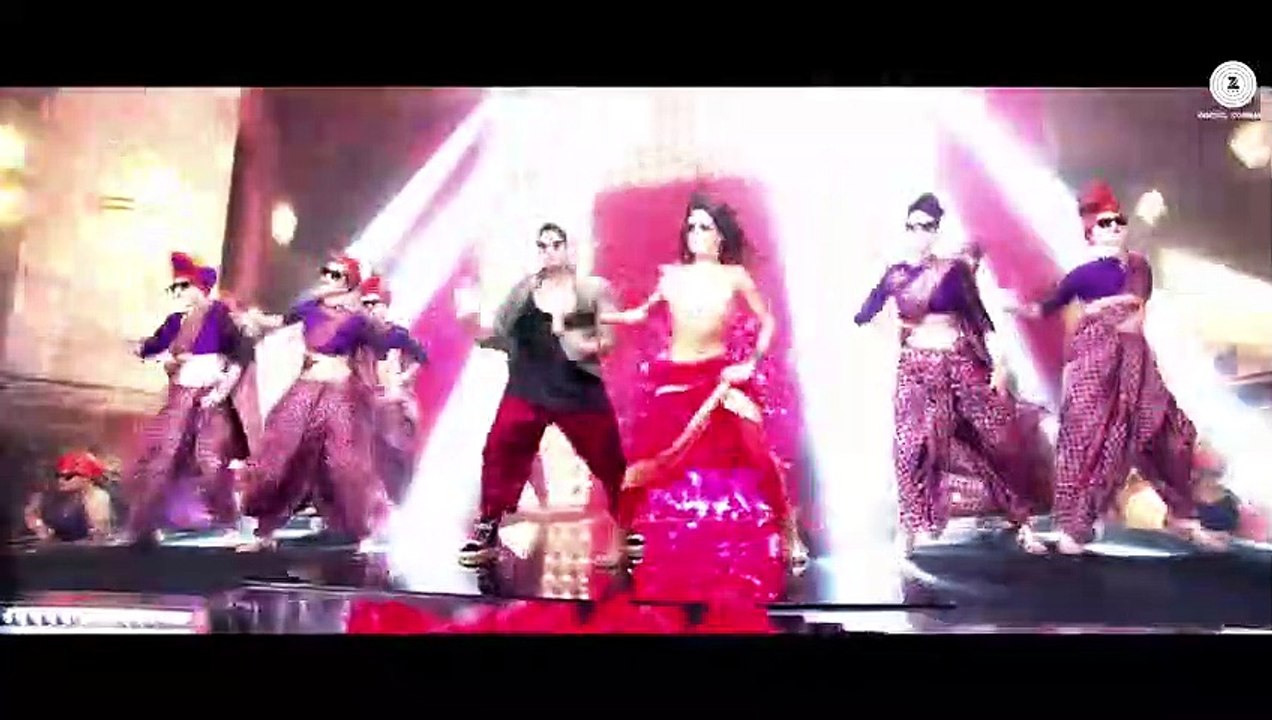 Kala Chashma _ Baar Baar Dekho _ Sidharth M Katrina K _ Prem, Hardeep, Badshah, Kam, Neha, Indeep [k4yXQkG2s1E]