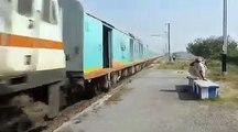 SharamJeevi Superfast Express