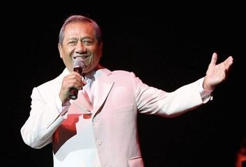 Armando Manzanero, compositor y cantante mexicano, muere a los 85 años