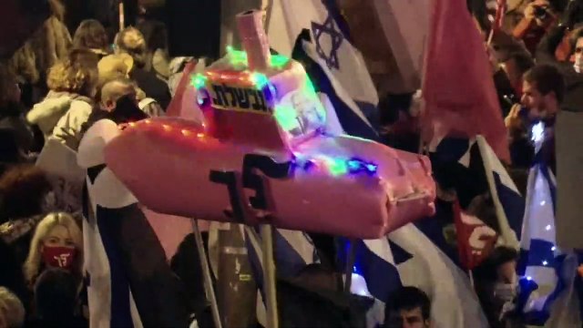 Miles de manifestantes reclaman la dimisión de Netanyahu antes de las elecciones anticipadas