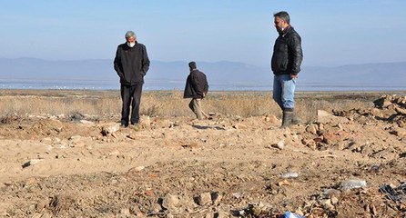 Doğa cenneti Marmara Gölü’ne hafriyat ve moloz döktüler