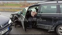 Aksident në Lezhë-Milot, përplasen dy automjete me targa të Kosovës e Shqipërisë, bllokohet aksi