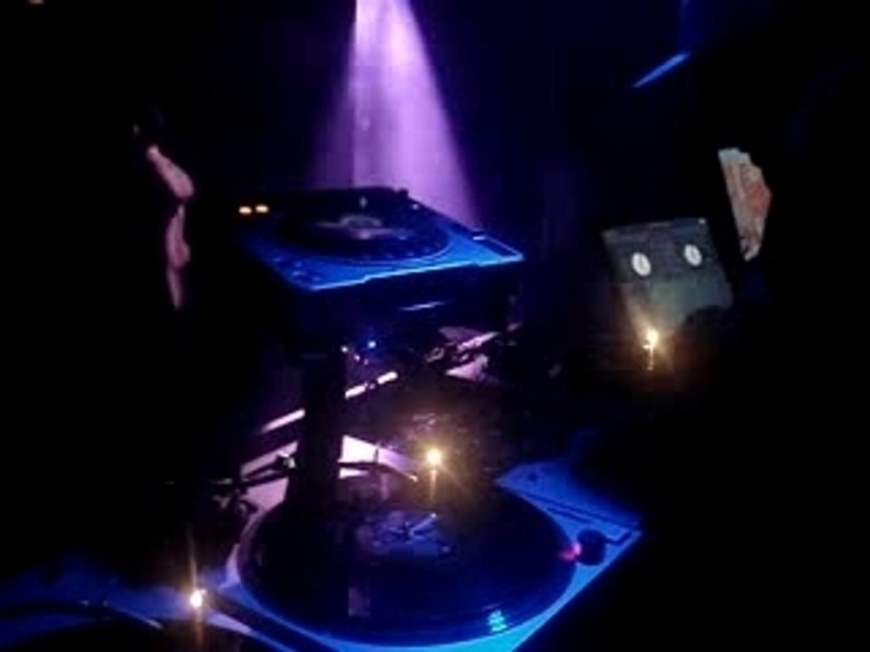 DJ FLY AU DIABLE AU CLUB A BOURG EN  BRESSE