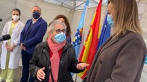 Nieves se convierte en la primera persona vacunada en Galicia