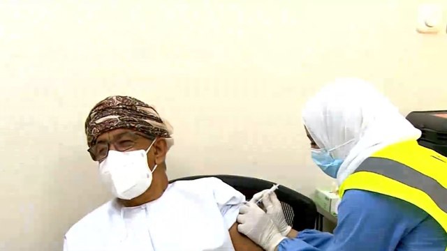 سلطنة عمان تدشن حملة التطعيم بلقاح فايزر-بيونتك المضاد لفيروس ‫كورونا