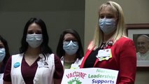 El hospital donde trabaja Tiffany Dover, la enfermera que se desmayó al ponerse la vacuna, publica un vídeo en el que sale, pero, ¿realmente es ella?